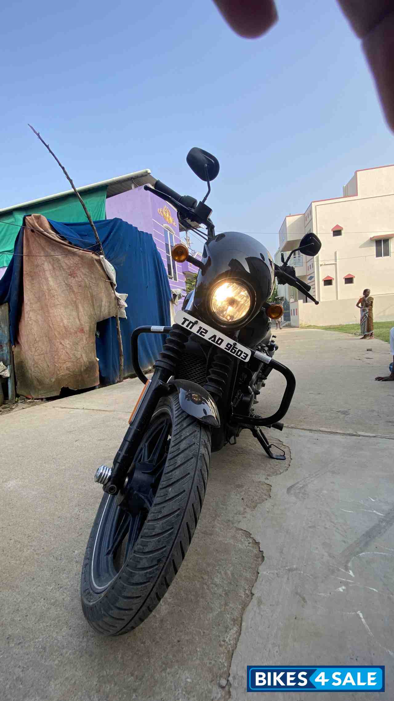 Black Harley Davidson Street 750