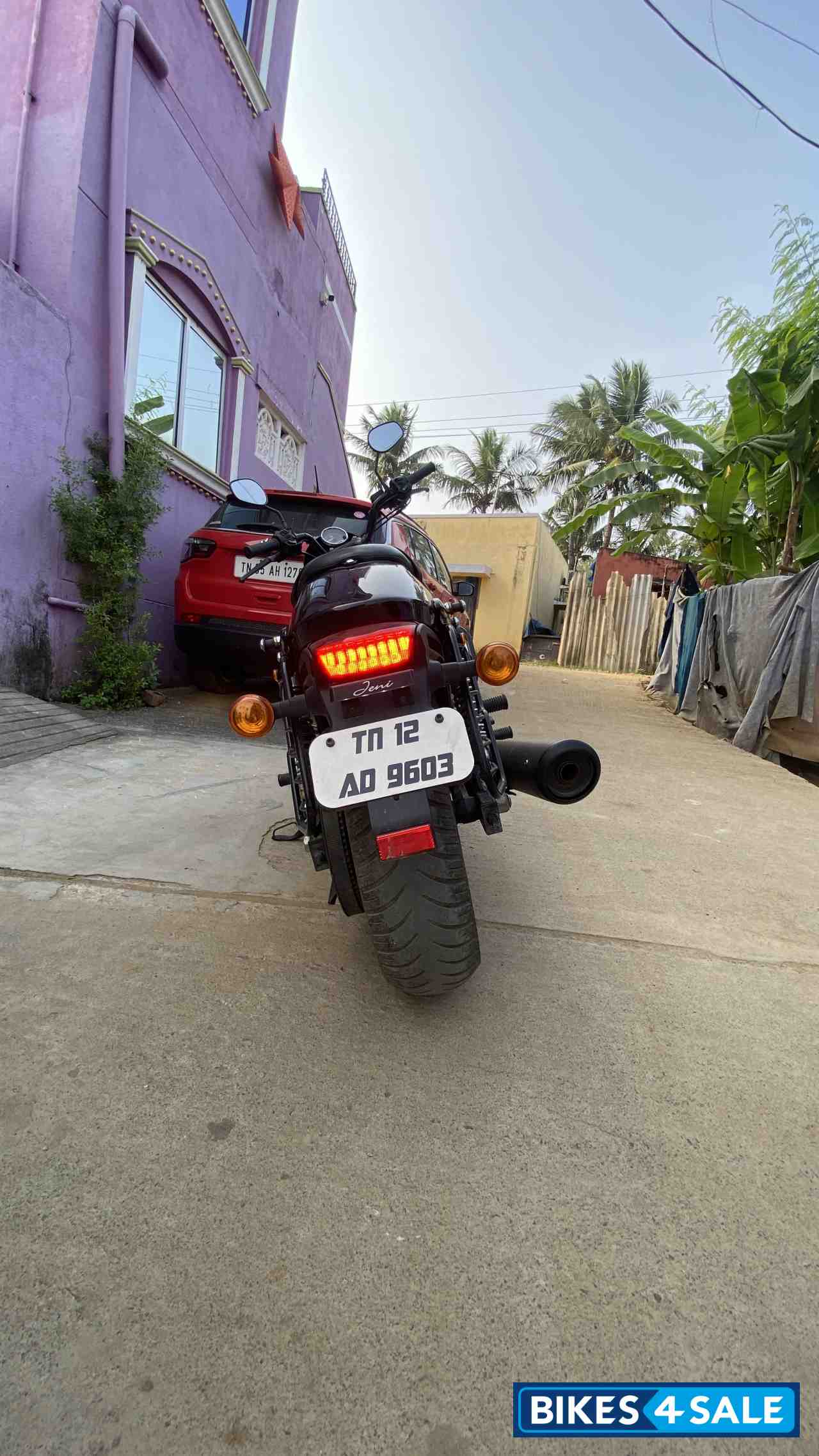 Black Harley Davidson Street 750