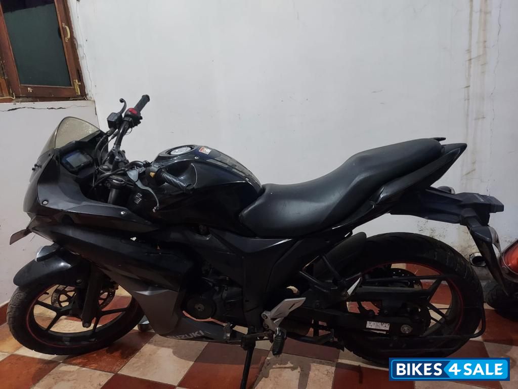 Suzuki Gixxer SF
