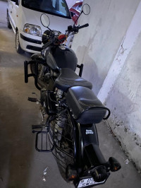 Royal Enfield Classic Stealth Black