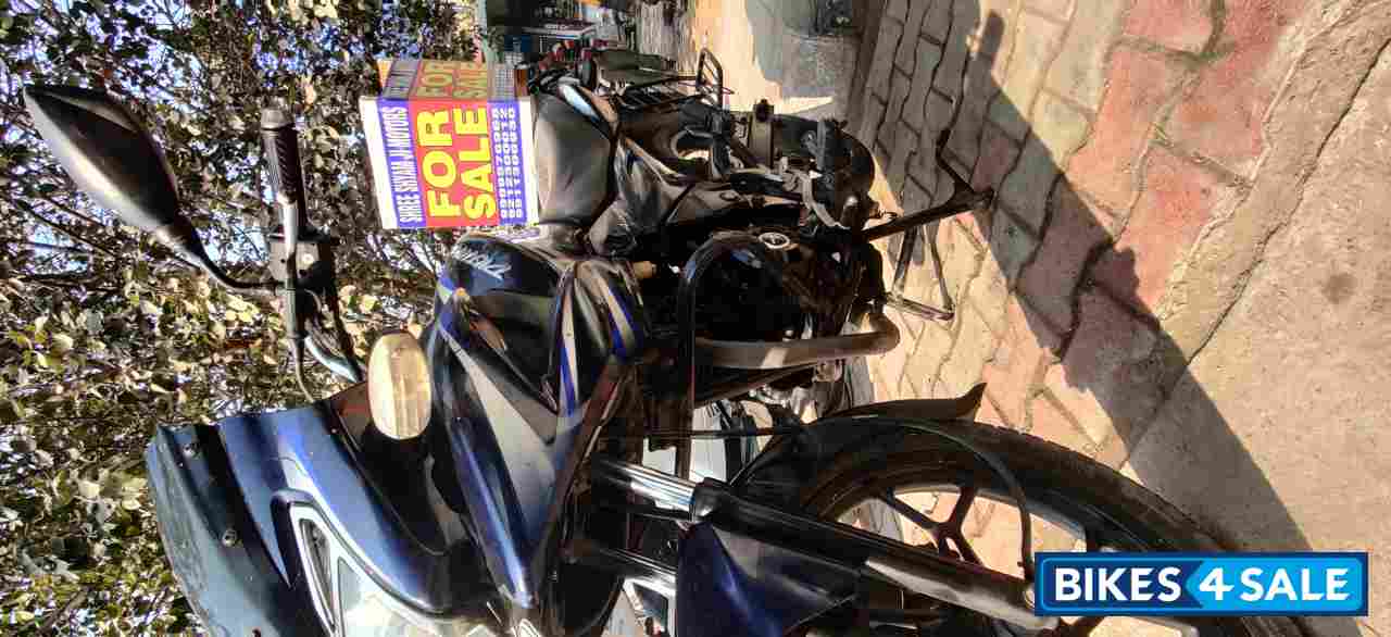 Bajaj Discover 150 F