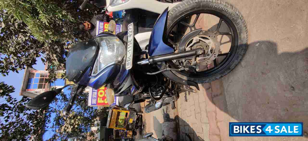 Bajaj Discover 150 F