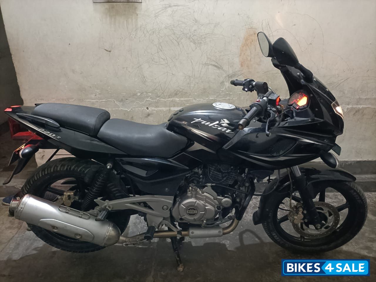 Bajaj Pulsar 220 DTSi