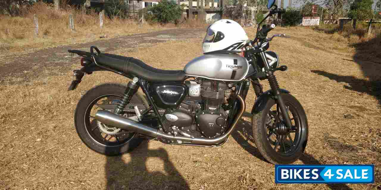 Triumph Street Twin