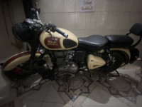 Cream And Cherry Royal Enfield Bullet Standard 500