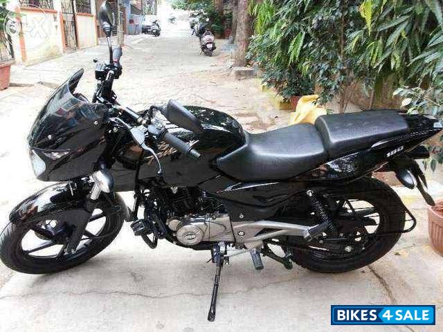 Black Bajaj Pulsar 180 DTSi