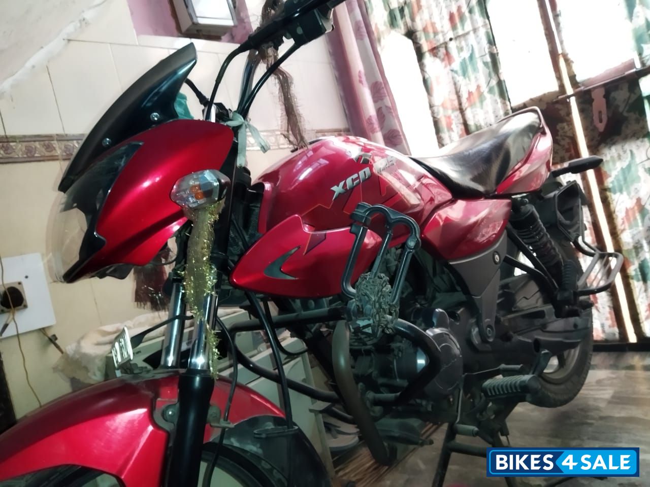 Bajaj XCD 125 DTS-Si Bajaj XCD 125 DTS-Si