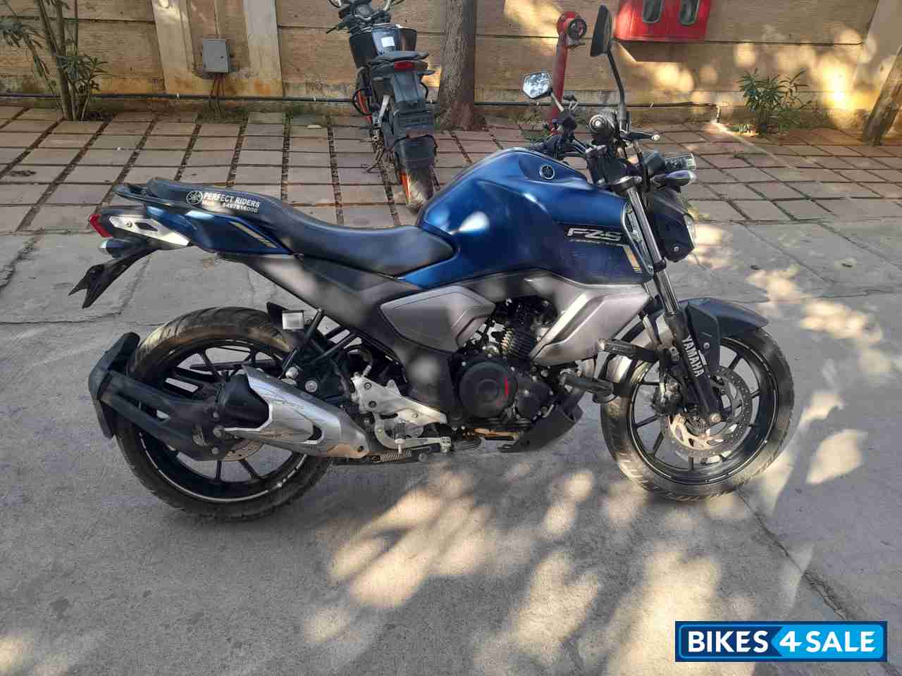 Blue Yamaha FZ-S