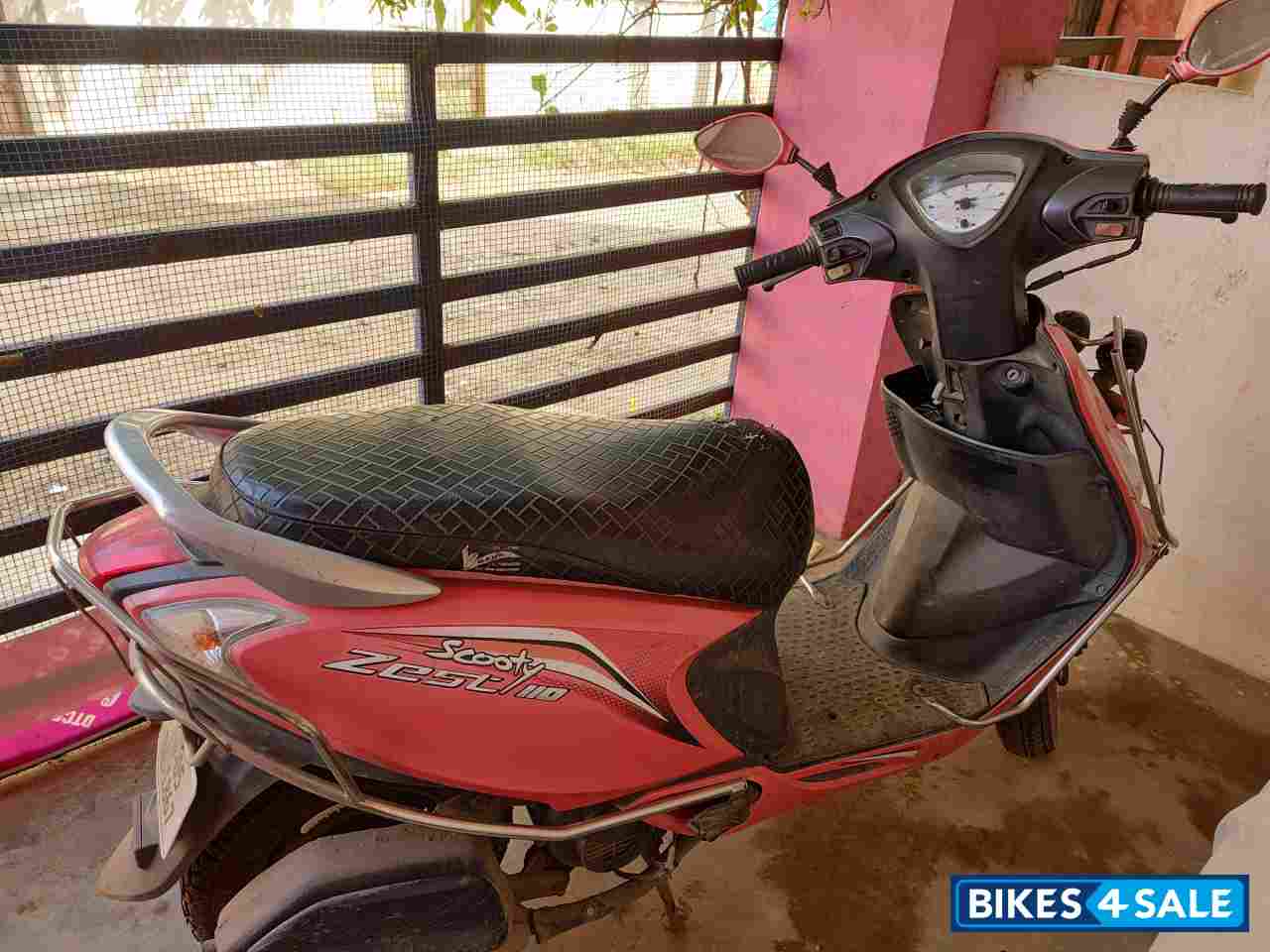 TVS Scooty Zest