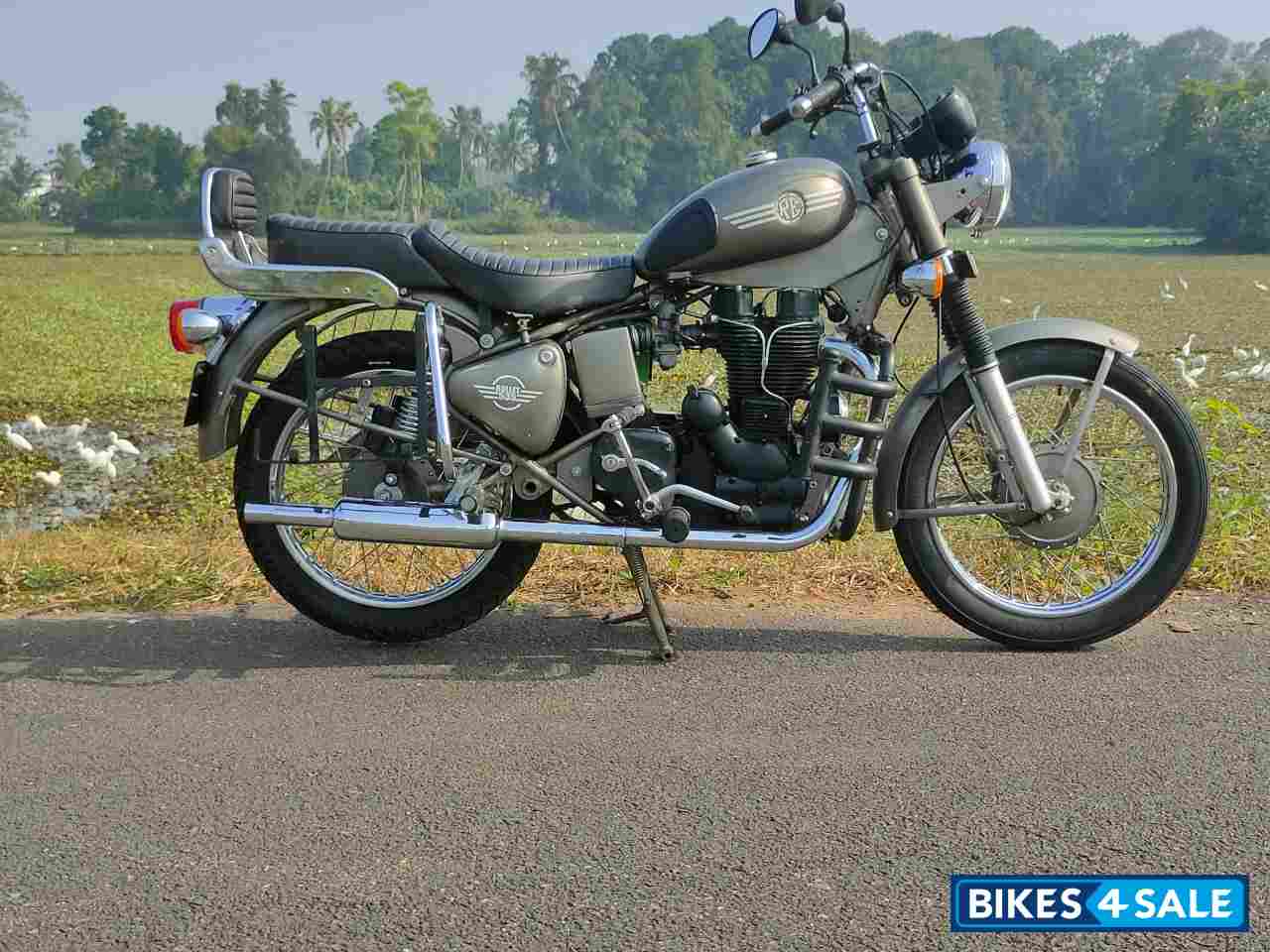 Grey Royal Enfield Lightning 535