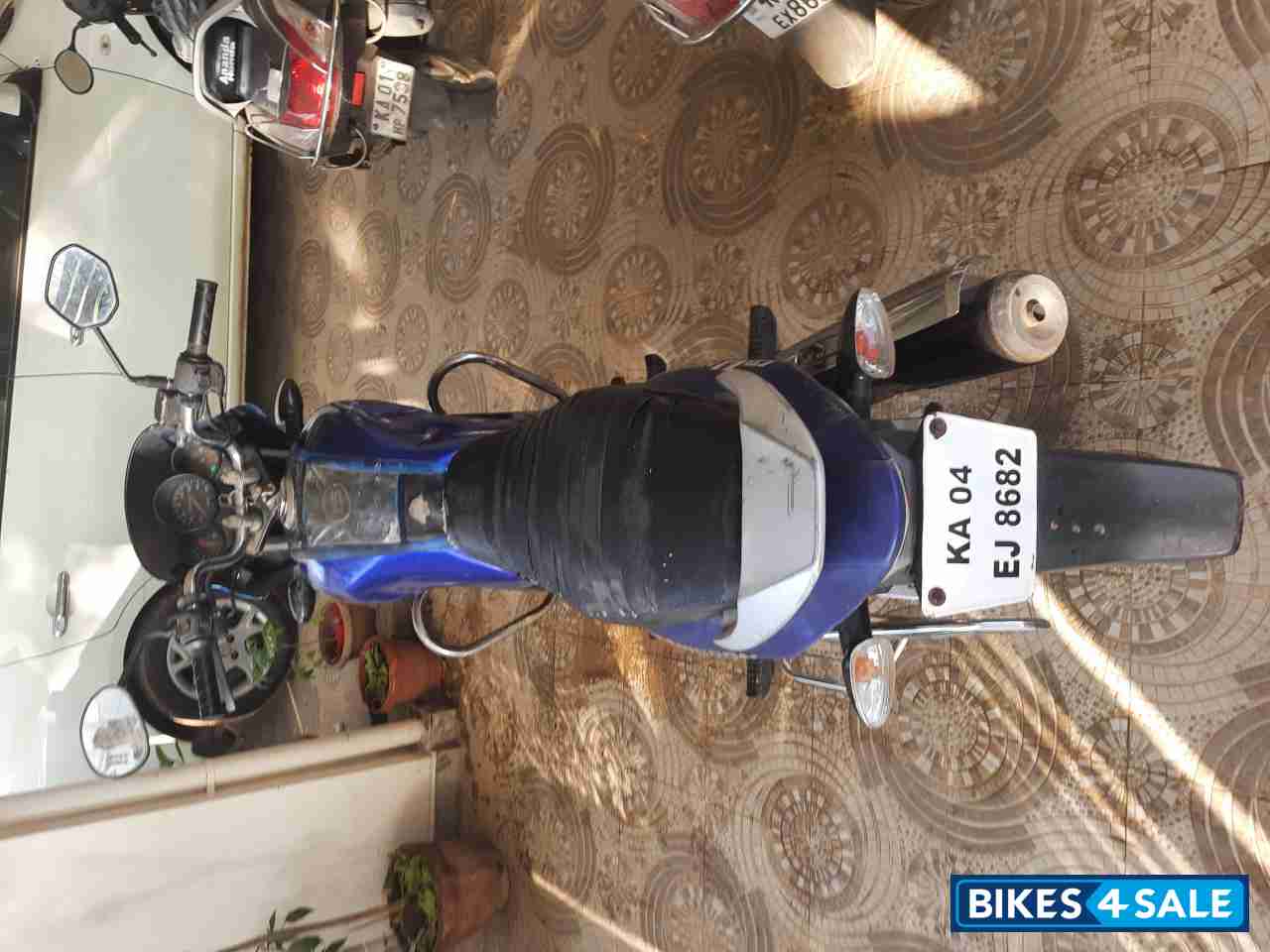 Blue Honda CB Unicorn