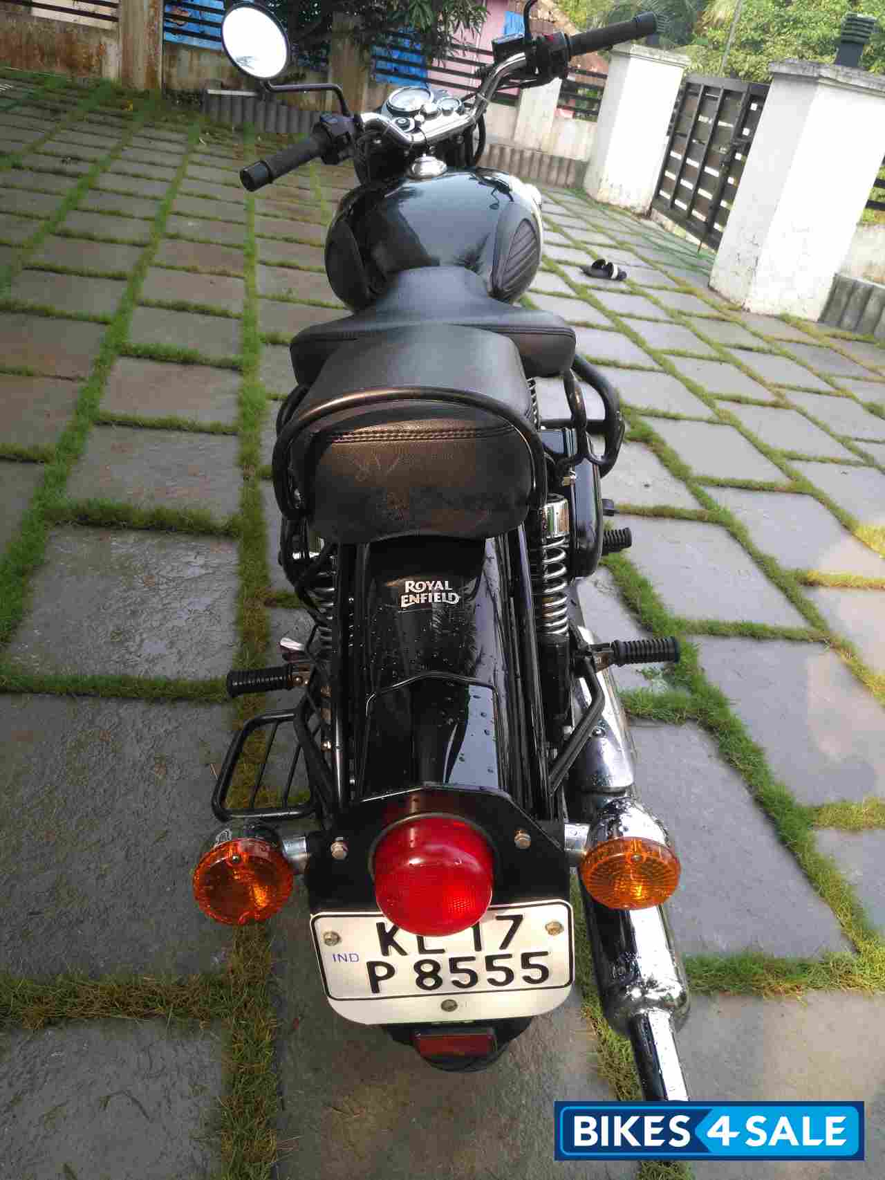 Black Royal Enfield Classic 350