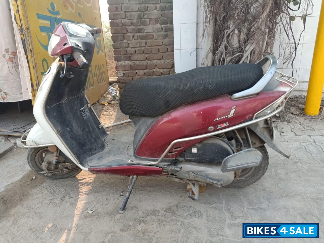 Red Honda Activa i Red Honda Activa i