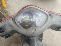 Red Honda Activa i
