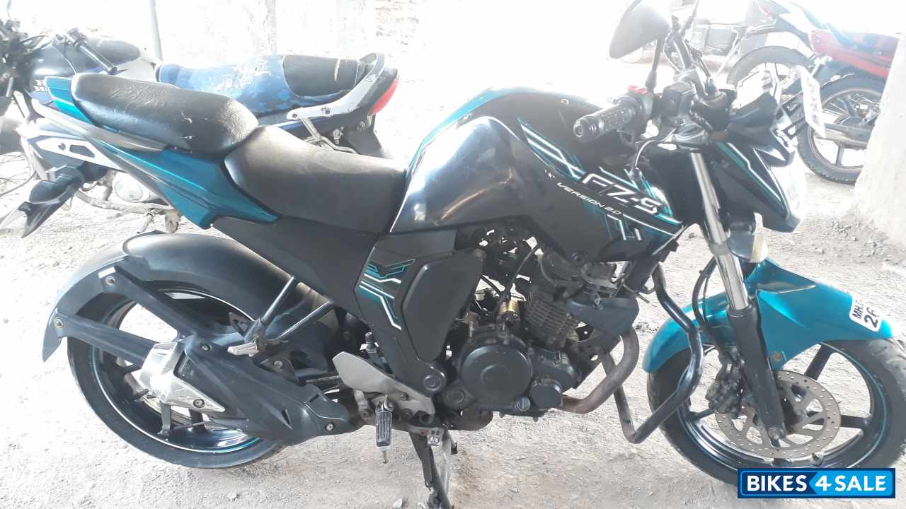 Yamaha FZ-S FI V2