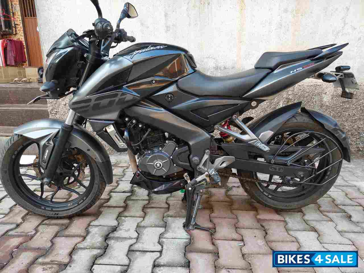 Graphite Black Bajaj Pulsar 200 NS ABS