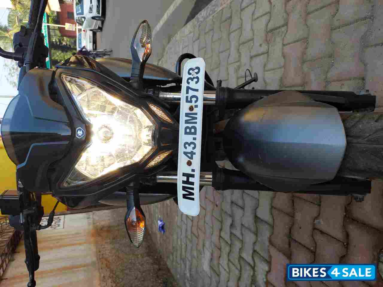 Graphite Black Bajaj Pulsar 200 NS ABS