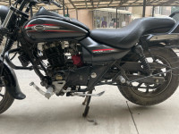 Bajaj Avenger 220 DTS-i
