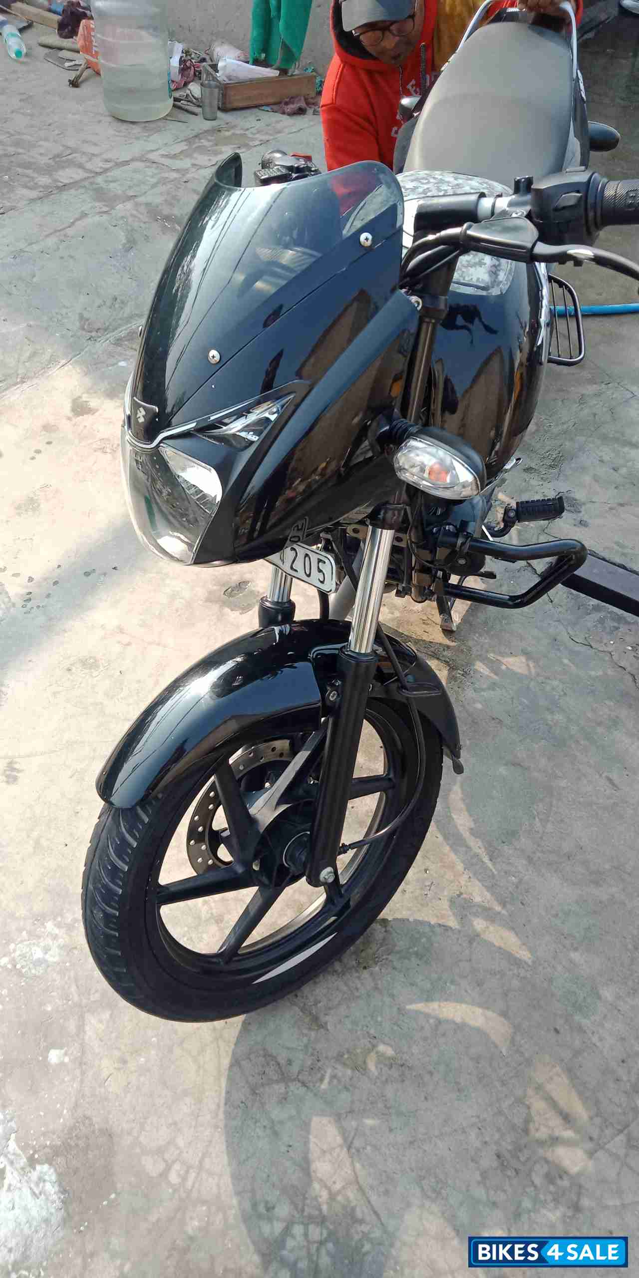 Bajaj Pulsar 150 Neon