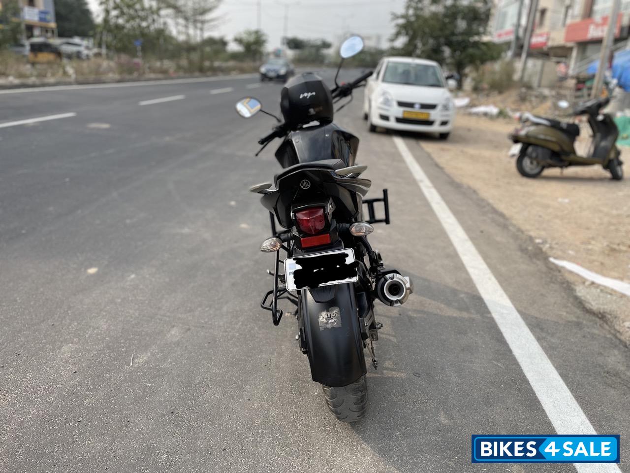 Black Yamaha FZ FI V2