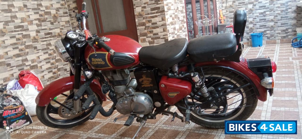 Cheshnut Royal Enfield Classic 350