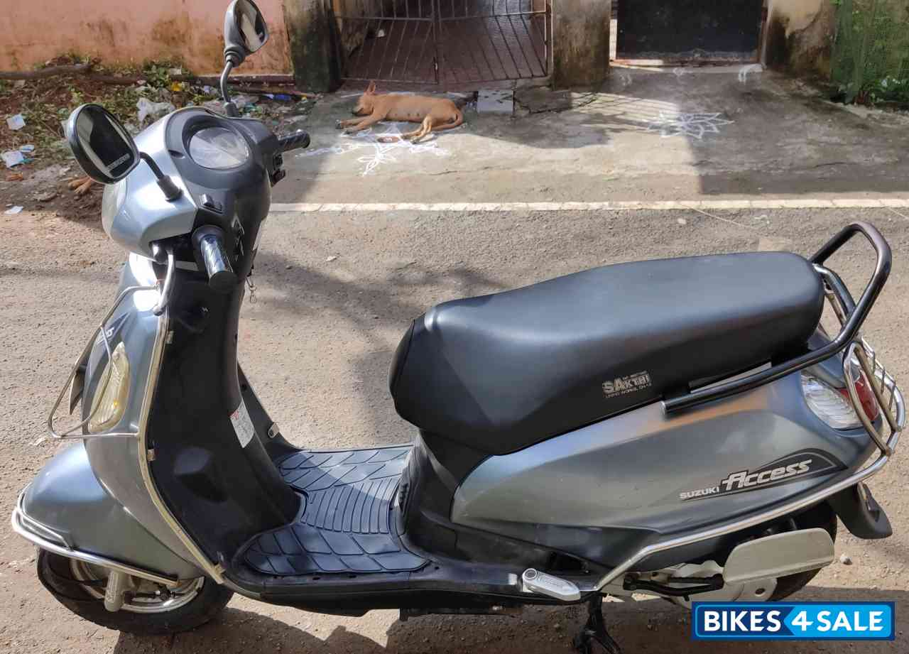 Grey Suzuki Access 125
