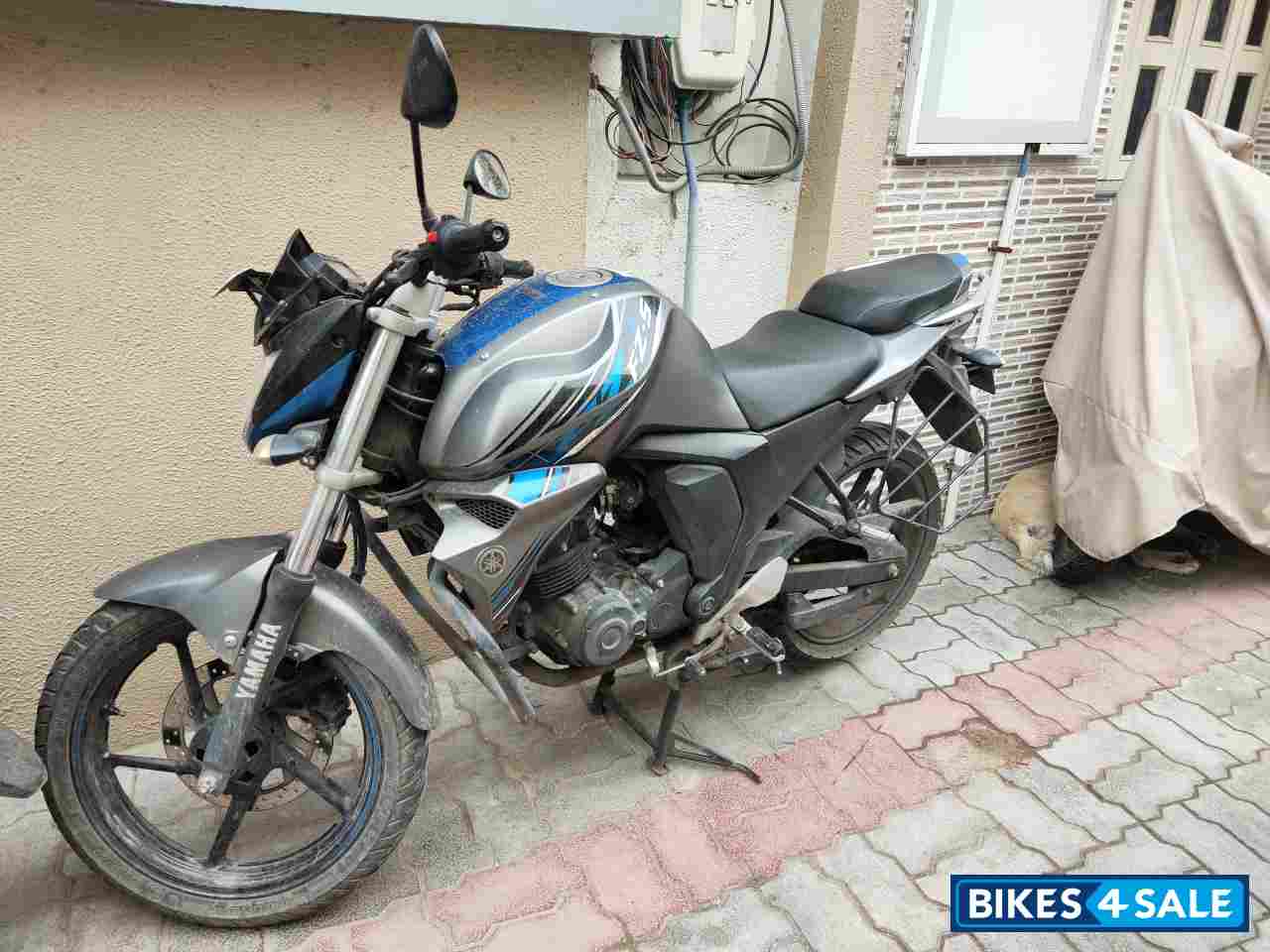 Hurricane Grey Yamaha FZ-S FI V2