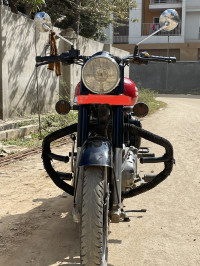 Red Royal Enfield Classic 350 Redditch Red