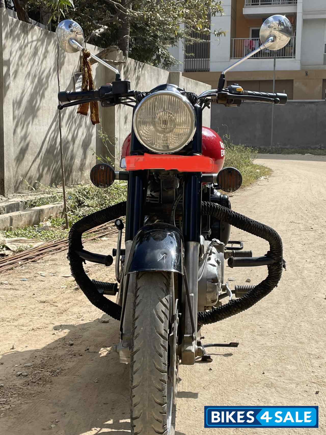 Red Royal Enfield Classic 350 Redditch Red