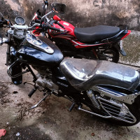 Bajaj Avenger 220 DTS-i