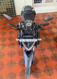 Black Yamaha FZ25