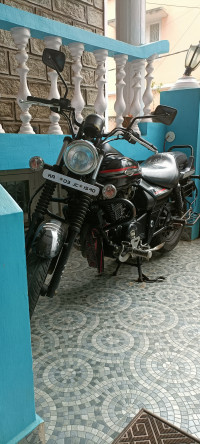 Bajaj Avenger Street 220