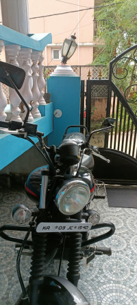 Bajaj Avenger Street 220