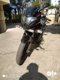 Bajaj Pulsar 220F