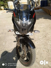 Bajaj Pulsar 220F