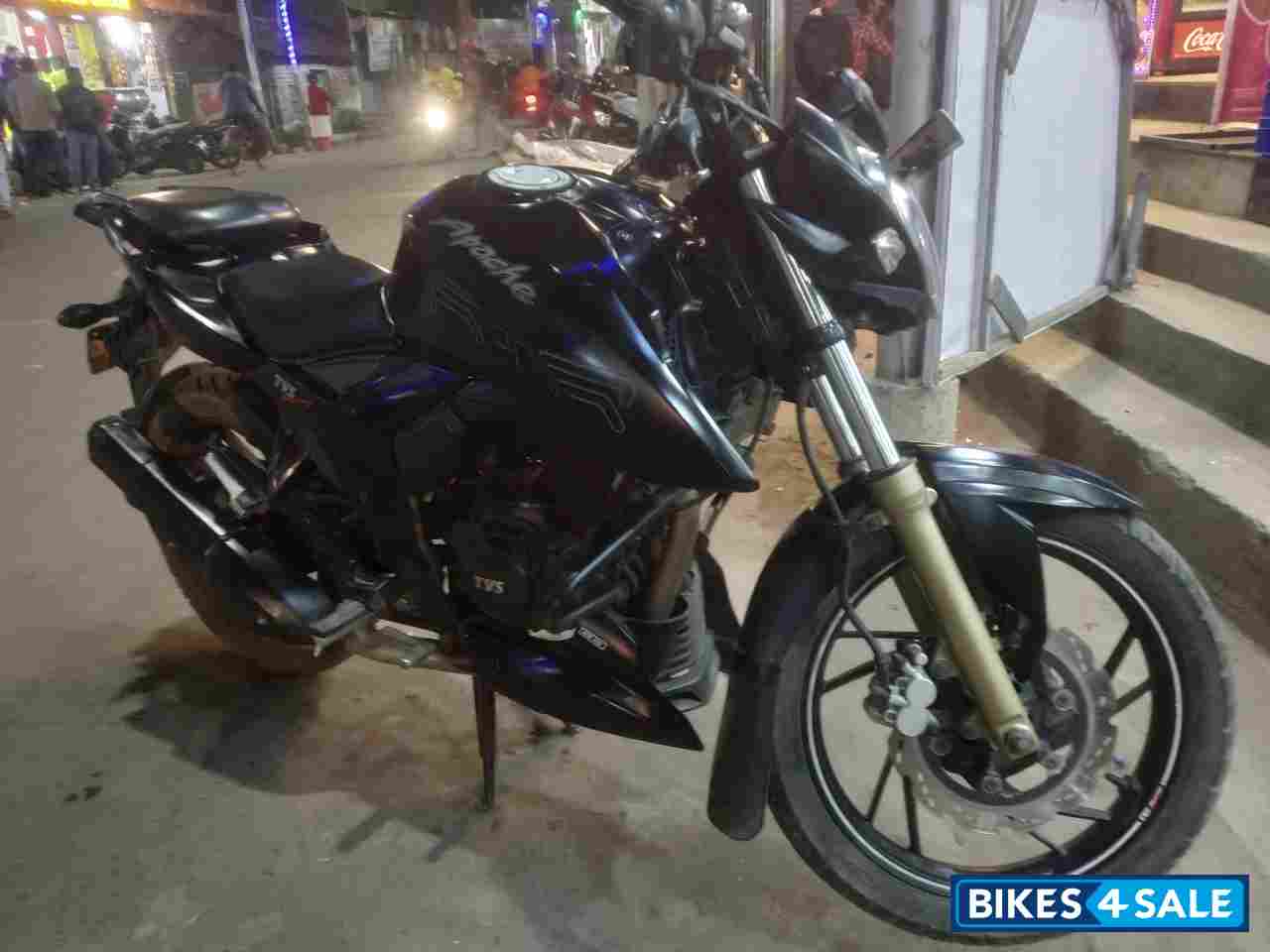 Black TVS Apache RTR 200 4V