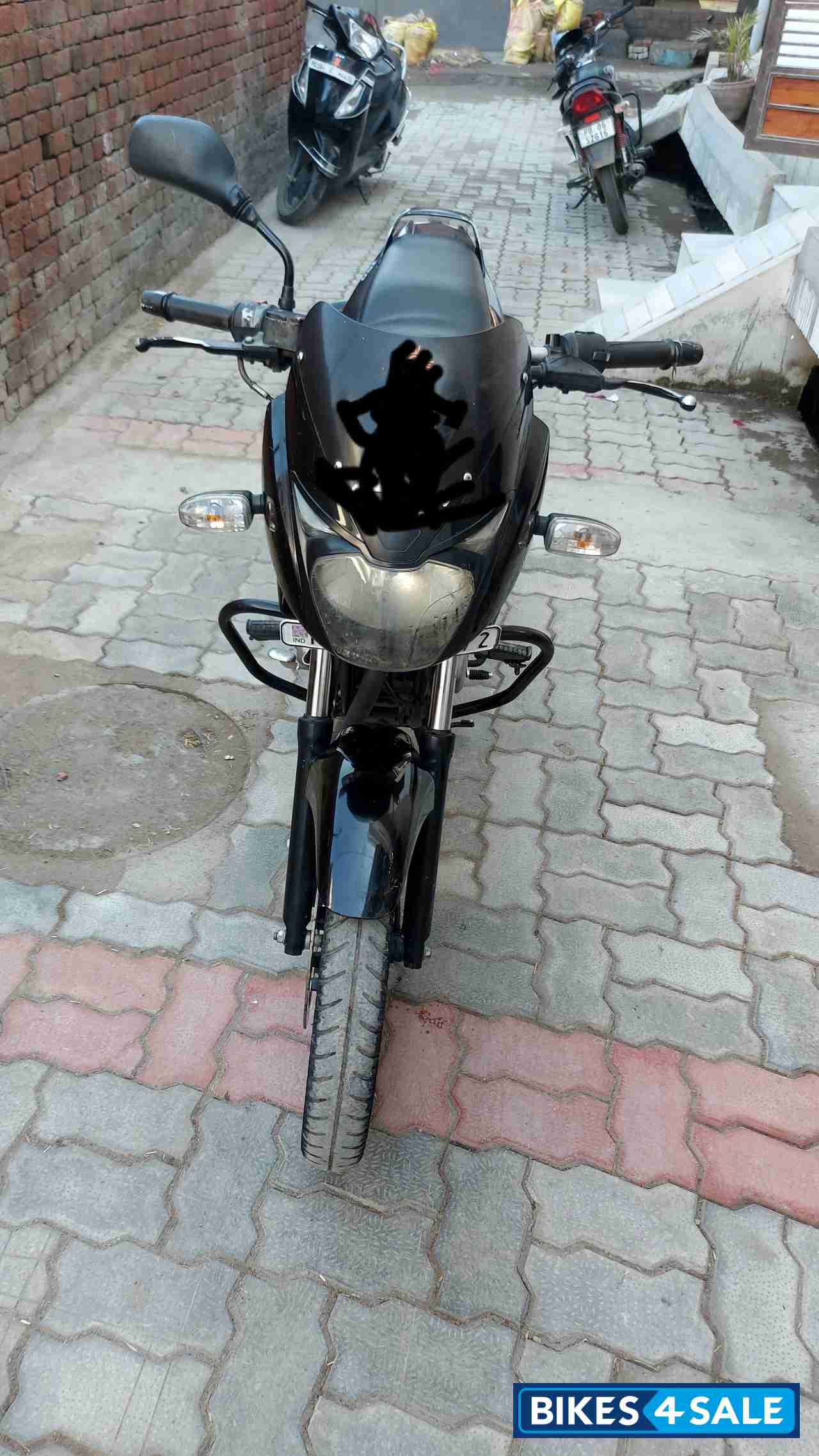Black Bajaj Pulsar 150