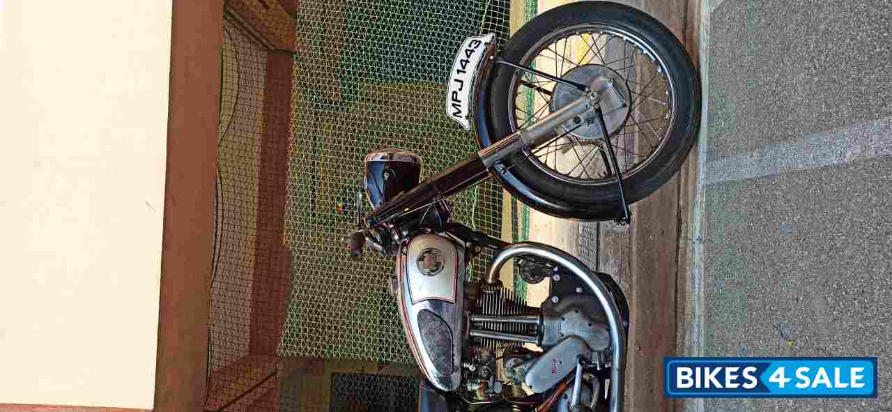 Black Norton M50 Black Norton M50