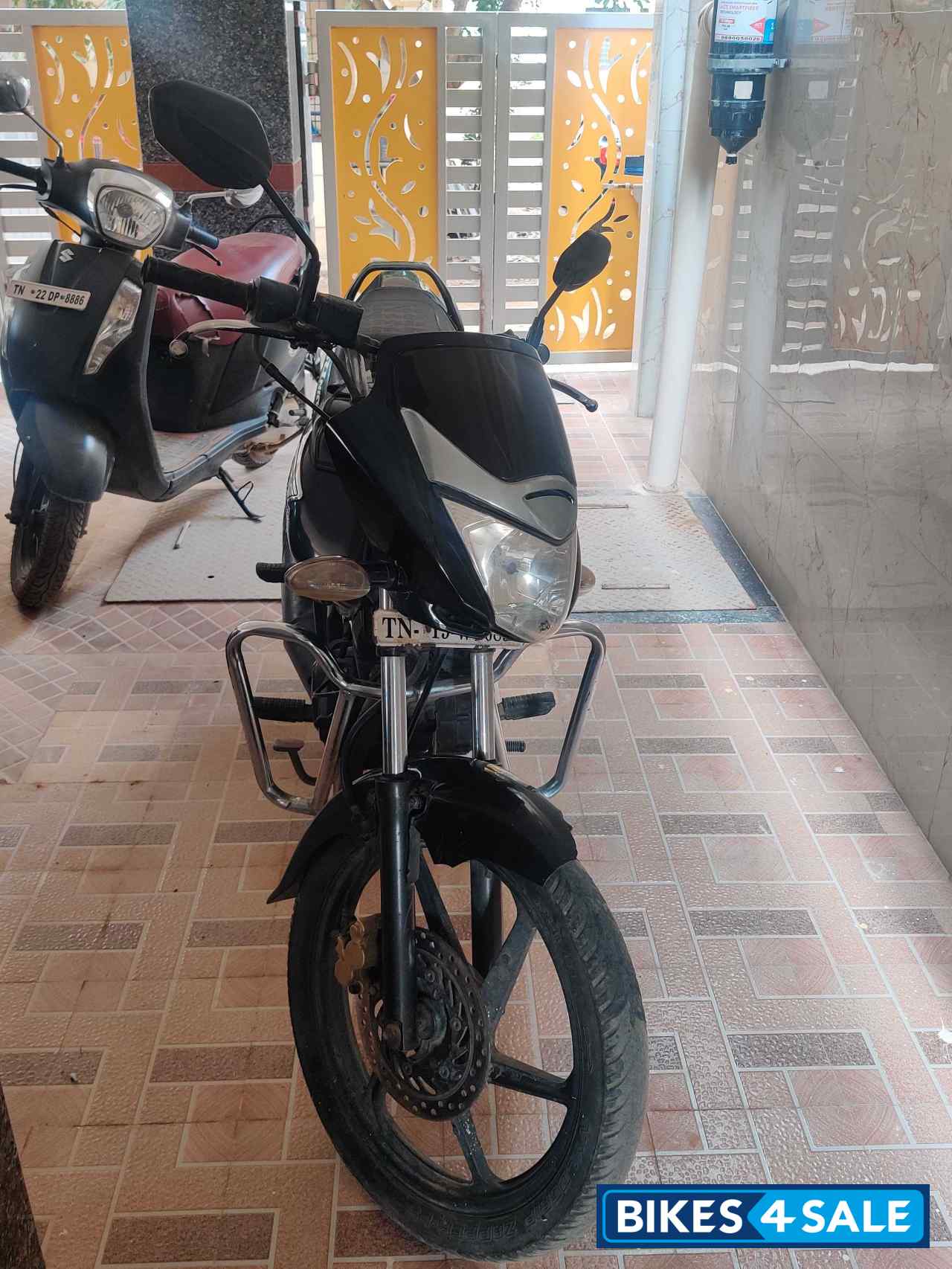 Black Honda CB Unicorn