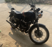 Matte Black Royal Enfield Thunderbird 350