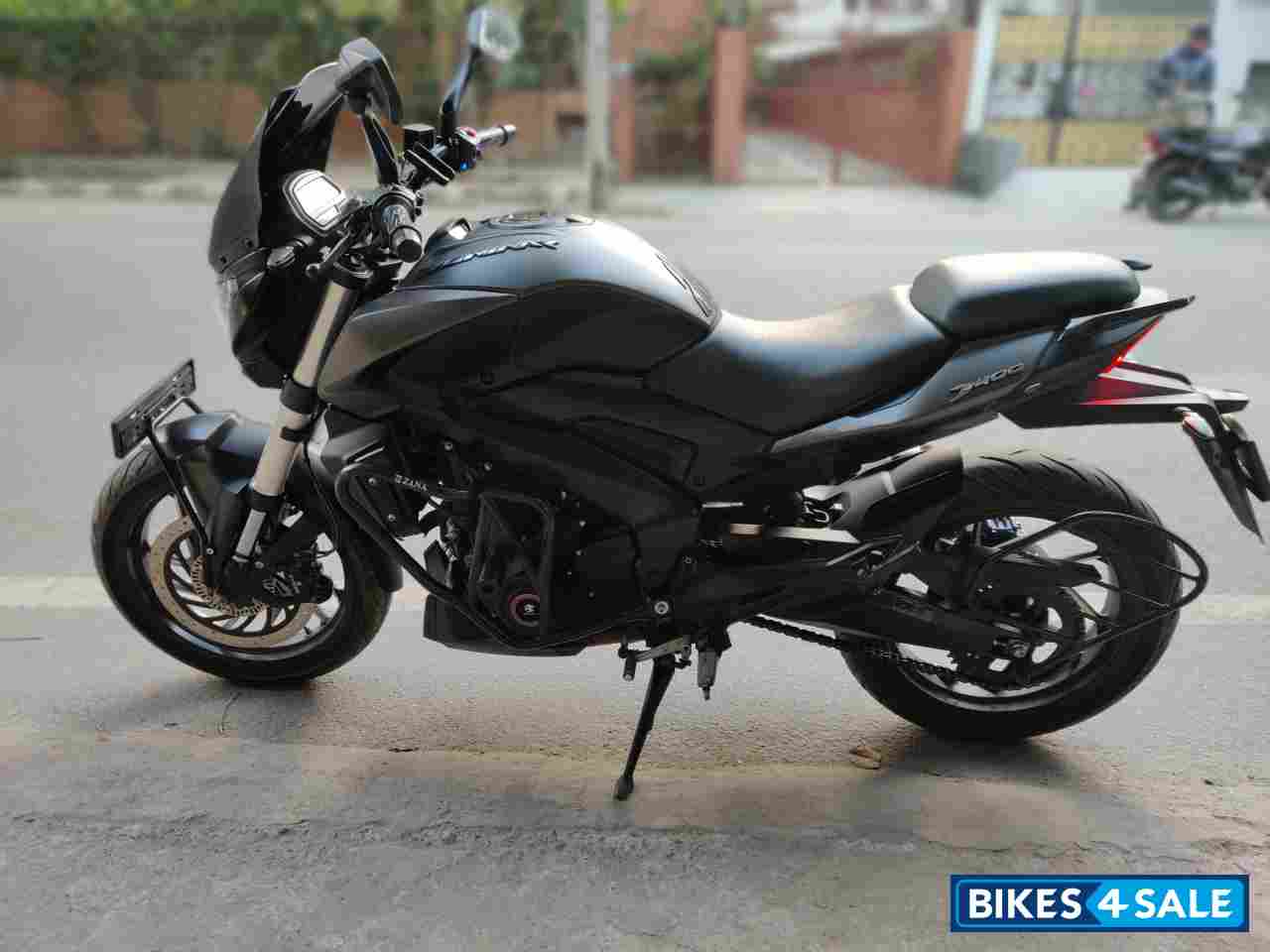 Bajaj Dominar 400 Disc