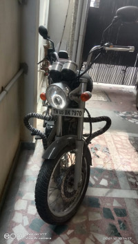 Black Royal Enfield Thunderbird 350