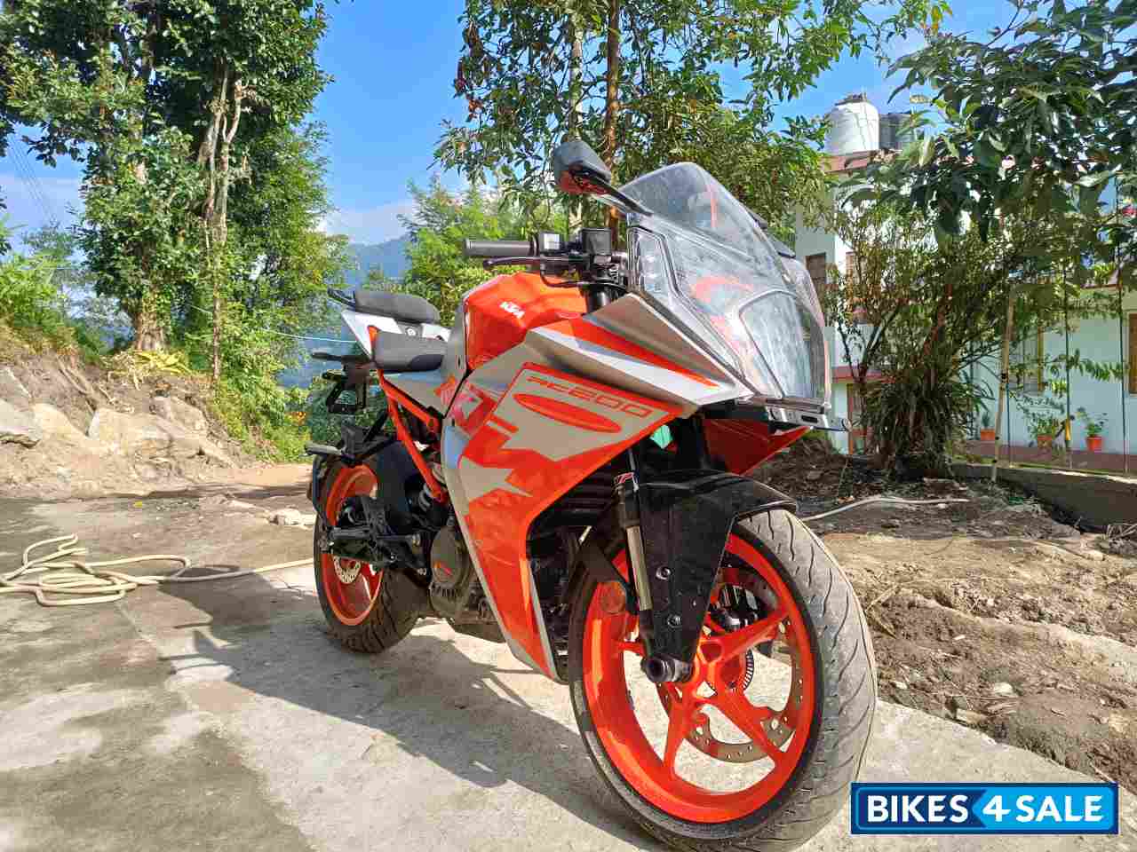 Silver Orange KTM RC 200 2022