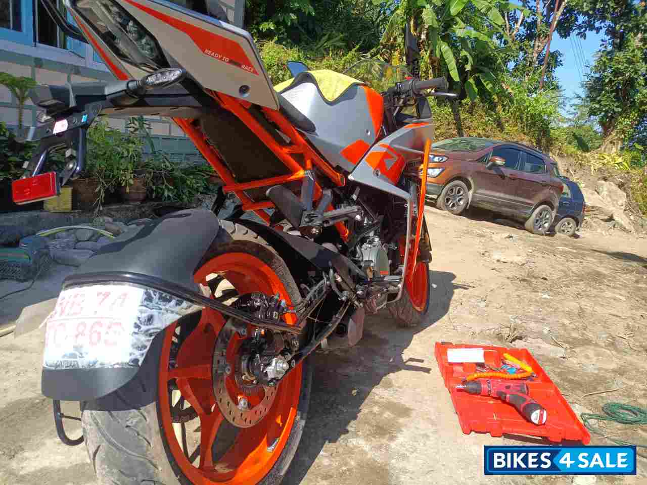Silver Orange KTM RC 200 2022