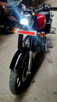 Red Royal Enfield Classic 350 Redditch Red