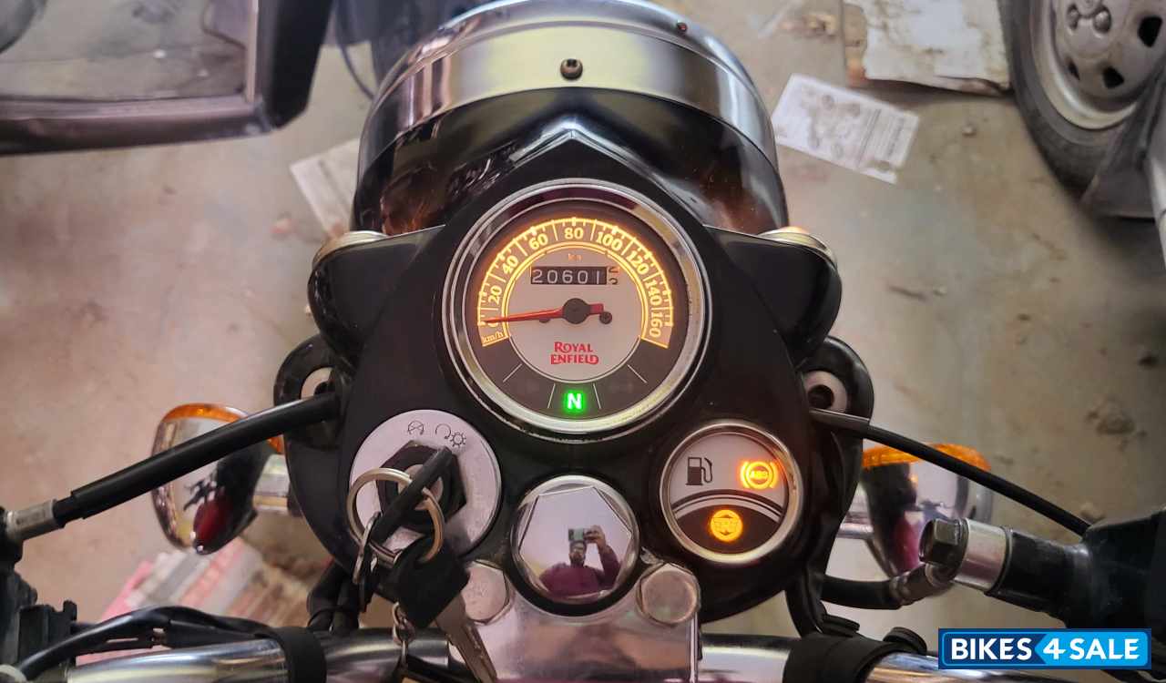 Red Royal Enfield Classic 350 Redditch Red