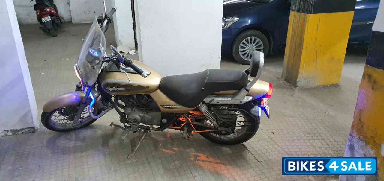 Bajaj Avenger