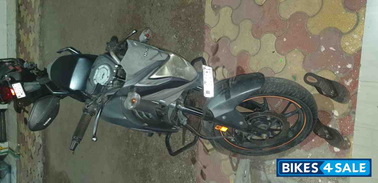 Honda CB Hornet 160R