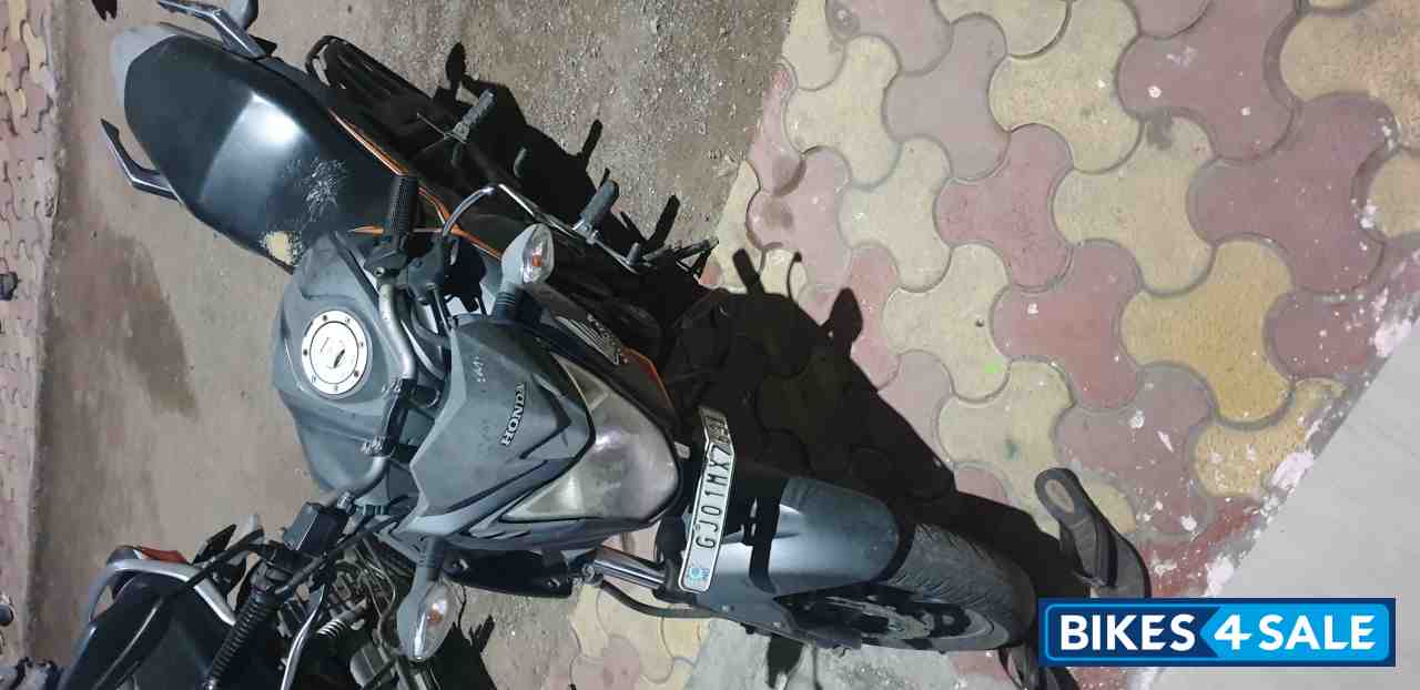 Honda CB Hornet 160R