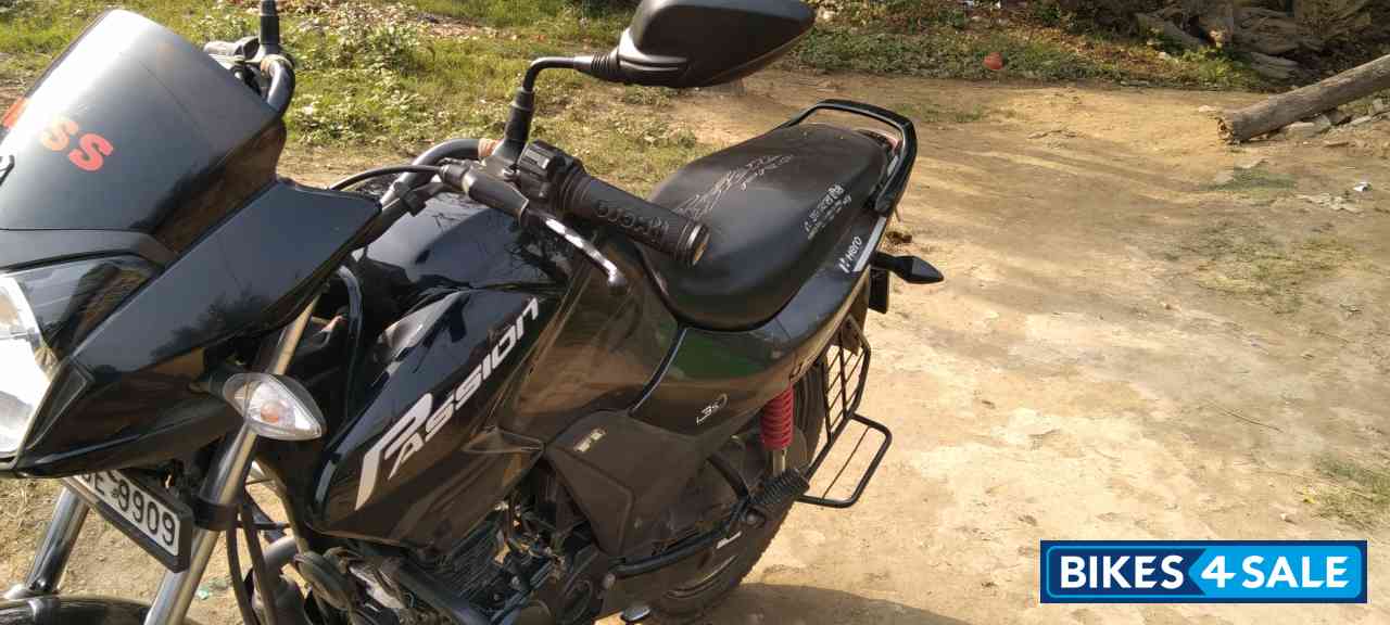 ब्लैक Hero Passion Pro BS6